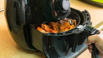 O que não pode usar na Air Fryer? Veja 6 itens proibidos