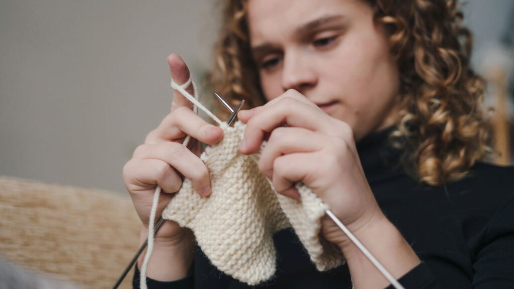 O crochê que virou tendência entre quem ama conforto com estilo