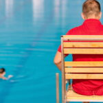 O que você precisa saber antes de entrar na água neste verão