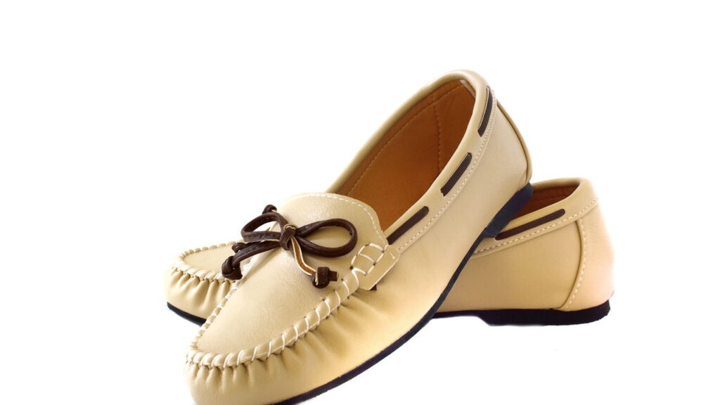 Esses sapatos estão dominando as ruas e virando febre nas vitrines