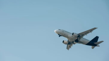 O segredo dos viajantes que economizam muito e vivem mais experiências