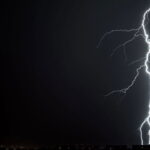 O som que assombra os céus mesmo depois da tempestade não é um trovão
