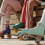 Moda Y2K é o estilo mais buscado dos últimos anos e voltou com tudo