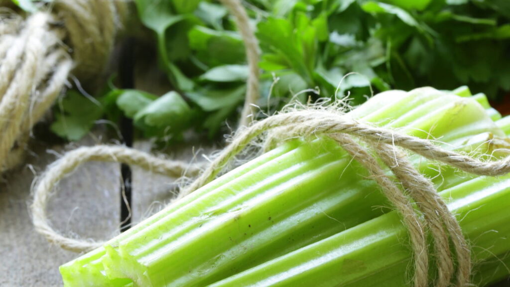 Este vegetal ajuda na imunidade e quase ninguém valoriza