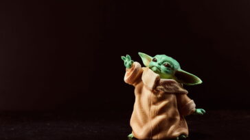 Esse item de crochê virou febre entre crocheteiras que amam leitura e cultura geek