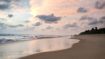 Turistas em alerta após surto misterioso em praias famosas