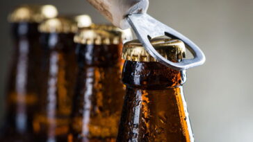 O detalhe na garrafa que mantém o sabor da cerveja e quase ninguém percebe