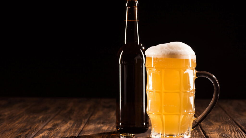 O detalhe na garrafa que mantém o sabor da cerveja e quase ninguém percebe