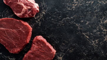 Brasileiros estão redescobrindo técnicas simples para preparar carne perfeita