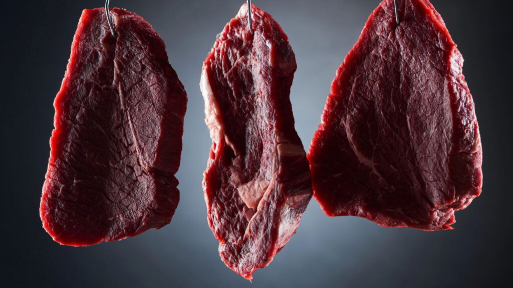 Brasileiros estão redescobrindo técnicas simples para preparar carne perfeita