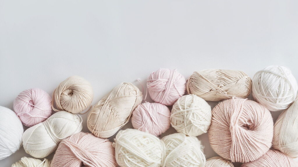 O acessório artesanal que virou febre entre crocheteiras amantes da decoração natural