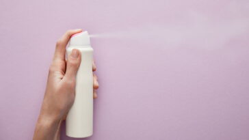 Você pode estar usando desodorante da forma errada sem saber