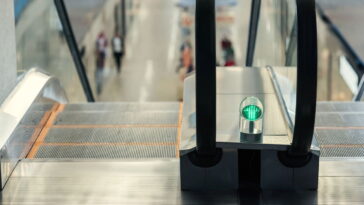 Essas cerdas nas escadas rolantes têm uma função vital que poucos sabem