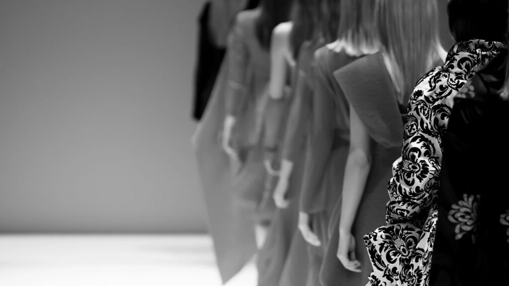 A peça mais polêmica da moda está bombando de novo