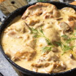 Essa receita de frango à mostarda virou queridinha das cozinhas brasileiras