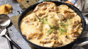 Essa receita de frango à mostarda virou queridinha das cozinhas brasileiras