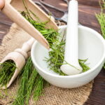 O chá natural mais poderoso para retenção de líquidos e saúde urinária