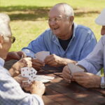 A atitude que mais afasta amigos na vida adulta segundo especialistas