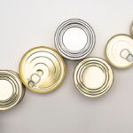 O truque simples com latas que virou febre na decoração sustentável