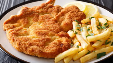 O truque caseiro que deixa a milanesa suculenta e dourada sem óleo