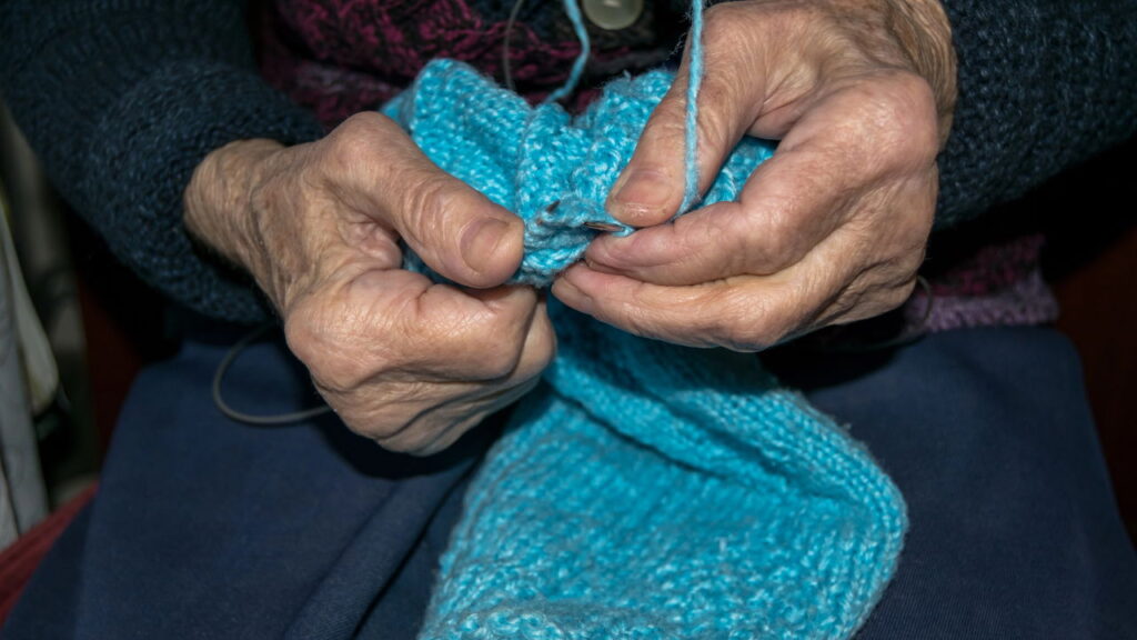 Um projeto de crochê que une afeto originalidade e conforto