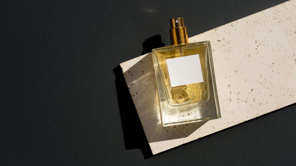 Você vai se surpreender com o novo jeito de usar perfume em 2025