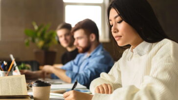 5 frases que só pessoas muito inteligentes costumam dizer no dia a dia