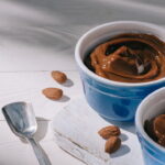 Essa sobremesa tem chocolate e um ingrediente secreto que ninguém percebe