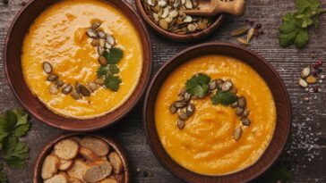 O truque simples que transforma abóbora e cebola em um jantar incrível