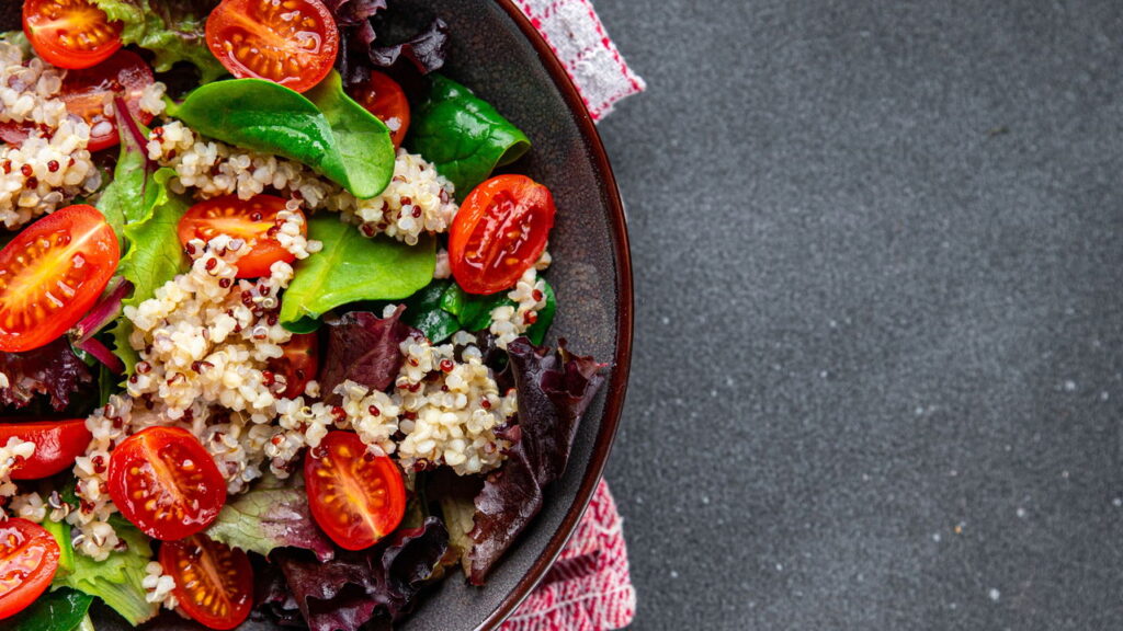 Essa combinação de sabores em uma salada vai surpreender seu paladar