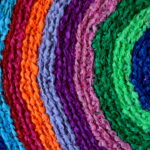 A peça de crochê que virou febre entre mães e artesãs apaixonadas
