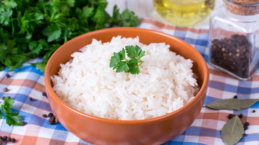 Esse truque caseiro está viralizando e salva qualquer arroz