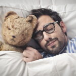 O que dormir com calça todas as noites pode estar revelando sobre você