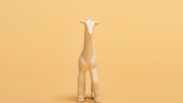 O sousplat com carinha de girafa que virou febre entre as artesãs