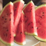 Tapete em formato de fruta está conquistando a decoração artesanal