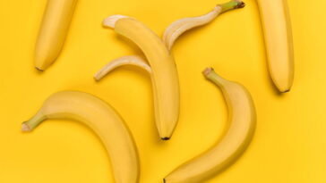 O truque com vinagre e casca de banana que você precisa conhecer