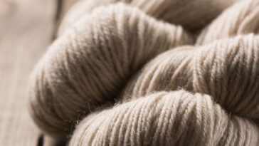 Almofada de ponto pipoca o crochê mais charmoso para decorar