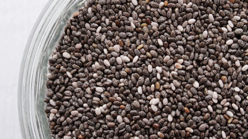 Como a chia pode ajudar na digestão e auxiliar na perda de peso?