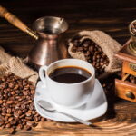 Benefícios do café para o corpo, como a cafeína pode melhorar seu desempenho?