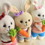 Transforme seu chá de bebê com este charmoso amigurumi de coelhinho em crochê