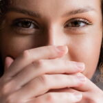 O gesto mais silencioso e impactante da linguagem humana pode surpreender