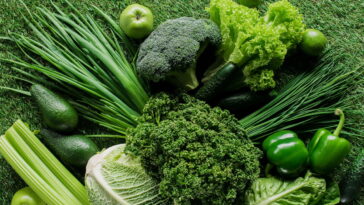 Esses alimentos comuns podem ser o segredo do cabelo dos sonhos