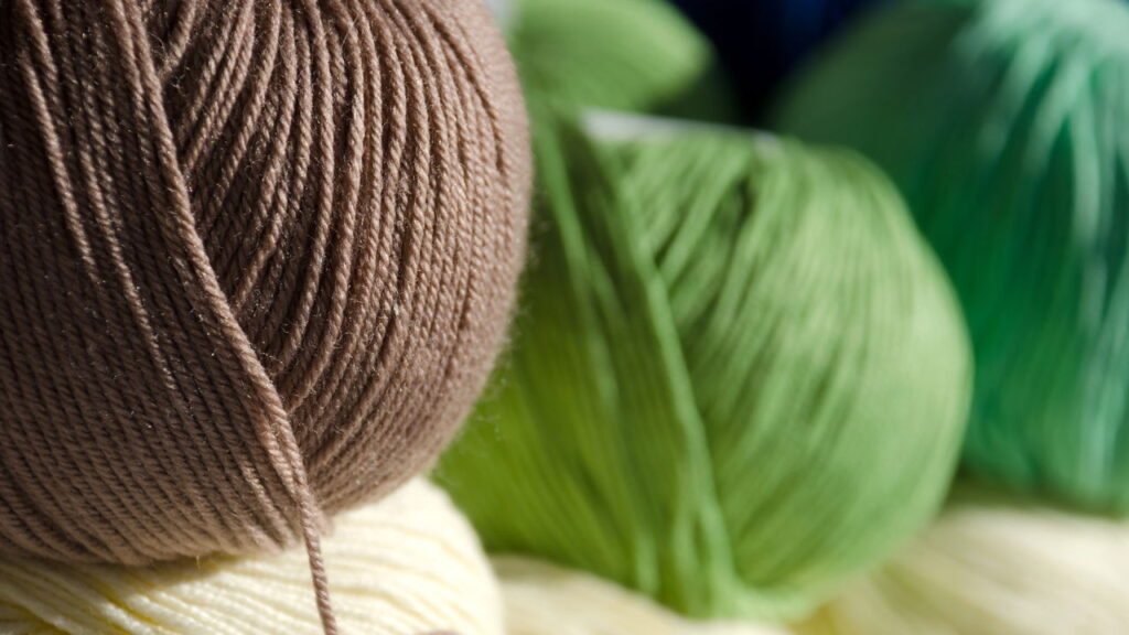 Como fazer um descanso de copos de kiwi em crochê, um projeto criativo e funcional