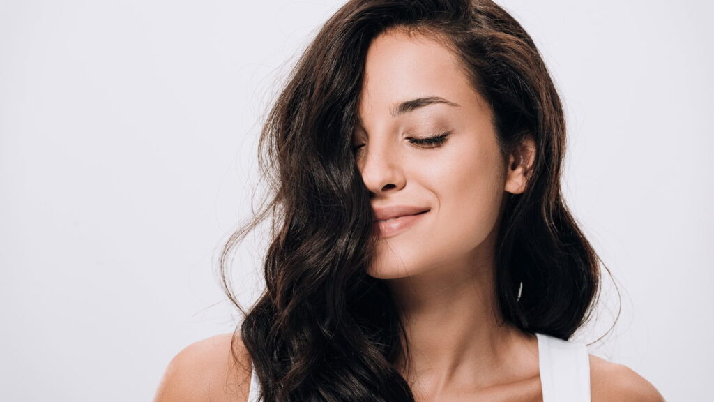 Esses alimentos comuns podem ser o segredo do cabelo dos sonhos