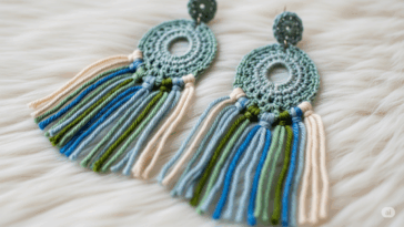 Como fazer, cuidar e conservar seu brinco com franjas em crochê