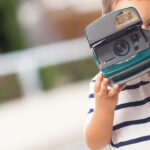 O que você precisa saber para proteger seus filhos enquanto compartilha fotos nas redes sociais