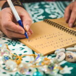 Entenda o poder das cores pessoais na numerologia e como saber a sua hoje