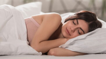 Quantas horas por noite uma pessoa adulta realmente precisa para descansar