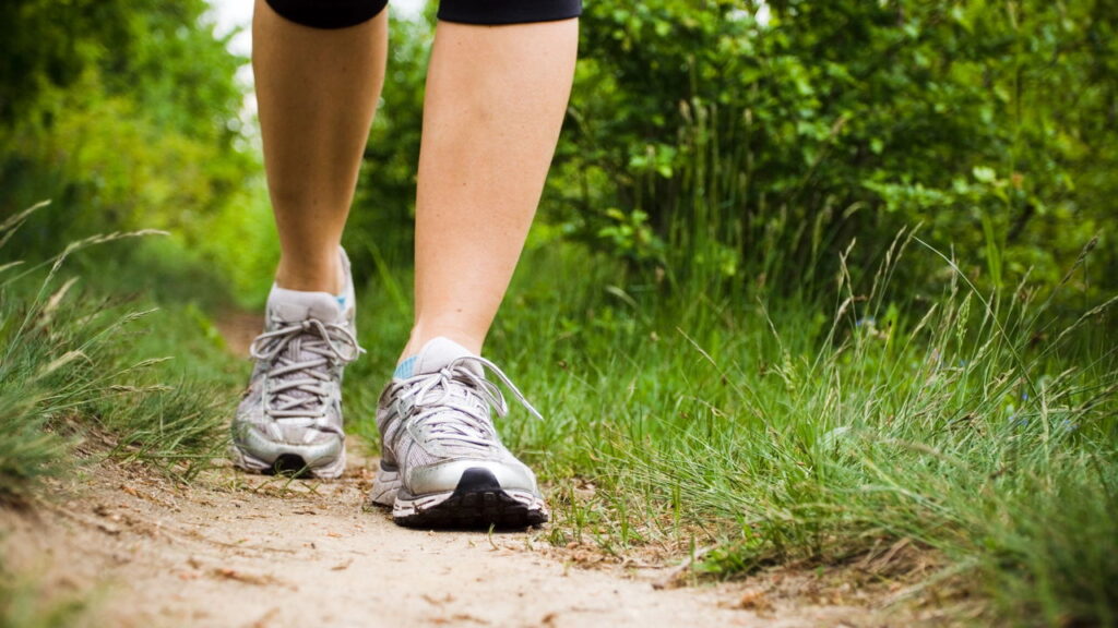 Pesquisadores revelam que poucos passos já trazem benefícios surpreendentes