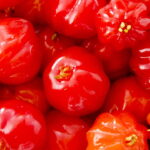 A fruta essencial para plantar em casa que dá frutos o ano todo